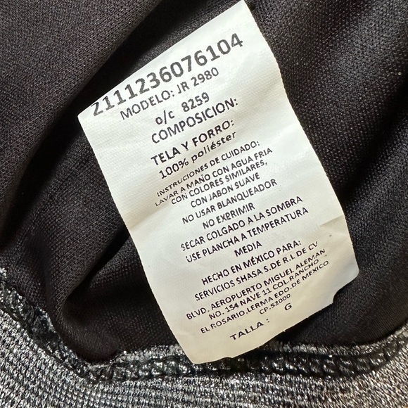 Shasa Shimmering Metalic Top - Picture 5 of 5